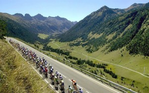 Vuelta-ciclista-a-España_Viajes-originales_Fozstyl